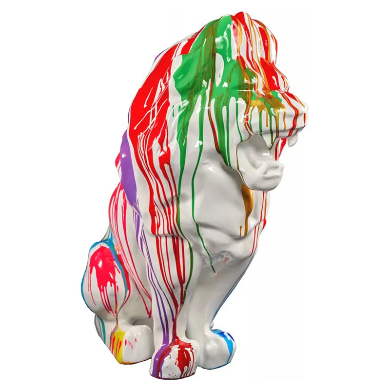 Simba-Löwe im Freien Heißes Angebot