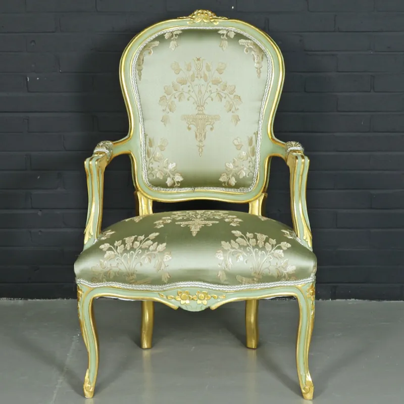 Markenprodukt Casa Padrino Barock Salon Stuhl "Medaillon" Mod1 mit Armlehnen Hellgrün / Gold - Antikstil Stuhl