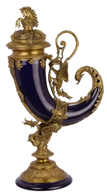 Casa Padrino Art Nouveau Cornucopia with Base Purple / Gold 17.4 x 29.5 x H. 52 cm - Baroque & Art Nouveau Decoration Wochenendangebot