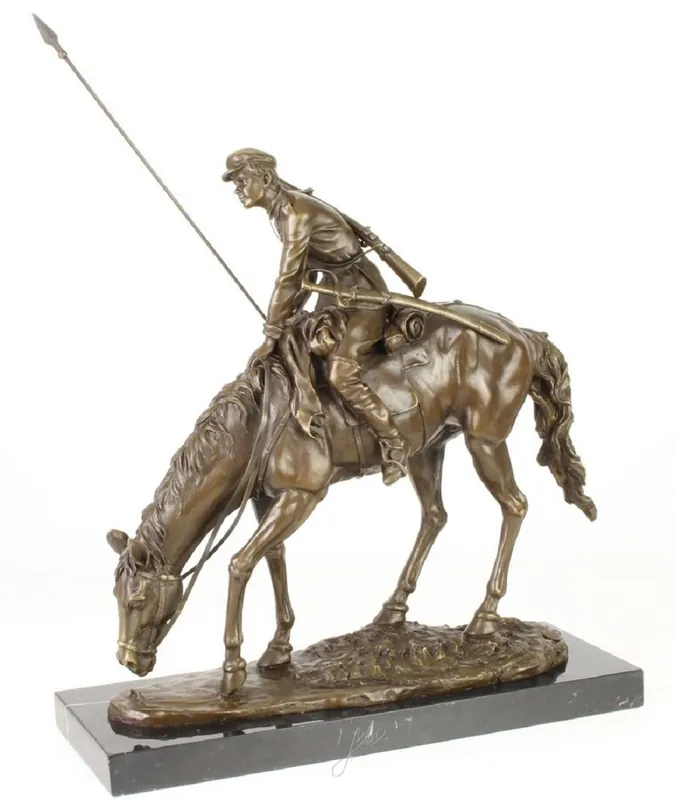Jetzt Kaufen Casa Padrino luxury bronze sculpture soldier with horse bronze / gold / black 43.9 x 15 x H. 43.2 cm - Deco Bronze Figure