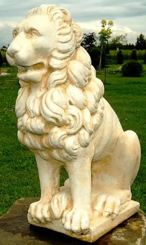 Casa Padrino luxury decorative lion sculpture beige / white 36 x 27 x H. 58 cm - Magnificent Garden Decoration Billig