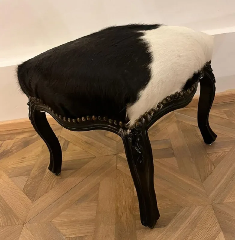 Casa Padrino Barock Fußhocker Kuhfell Schwarz / Weiß - Barockstil Hocker - Barock Möbel Jetzt Kaufen