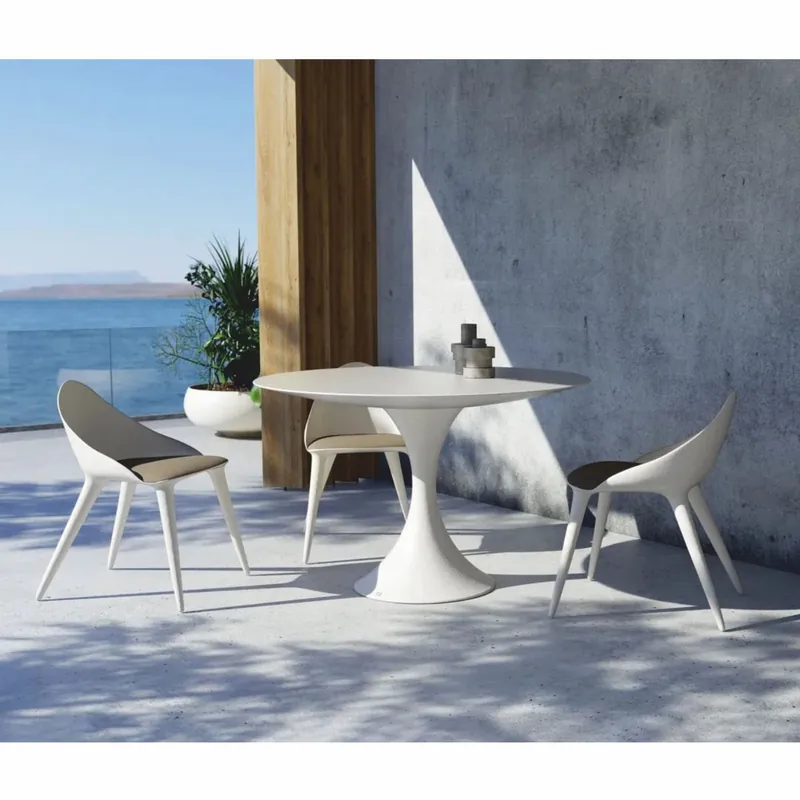 Casa Padrino Luxury Garden Dining Table Matte White Ø 120 cm - Luxury Garden Furniture Must-Have