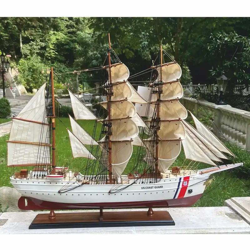 Preis Gesenkt Casa Padrino Decorative Sailing Ship US Coast Guard White / Brown 97 cm - Model Ship