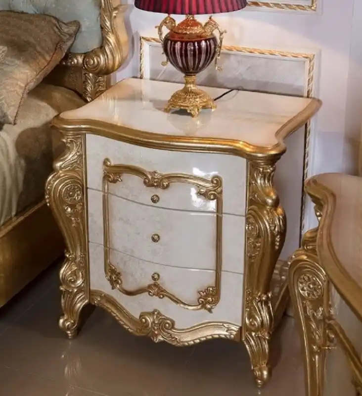 Casa Padrino table de chevet baroque de luxe blanc / beige / or 75 cm Mega-Angebot