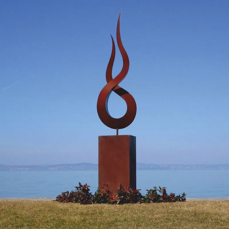 Casa Padrino sculpture de décoration de jardin de luxe en acier flamme sur colonne rouille H. 301 cm Begrenztes Angebot