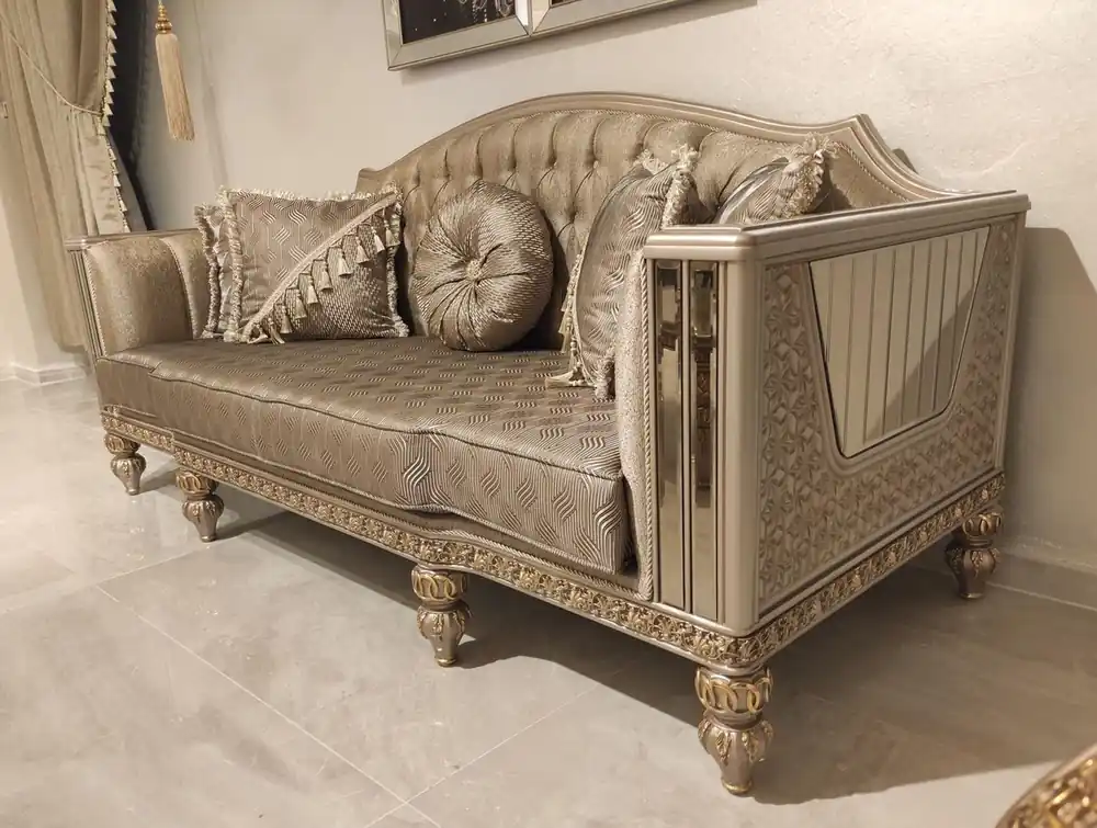 Casa Padrino divano barocco Chesterfield di lusso oro / grigio / oro - Magnifico divano da soggiorno - Mobili di lusso in stile barocco - Mobili da soggiorno in stile barocco - Nobile e Magnifico Expressversand