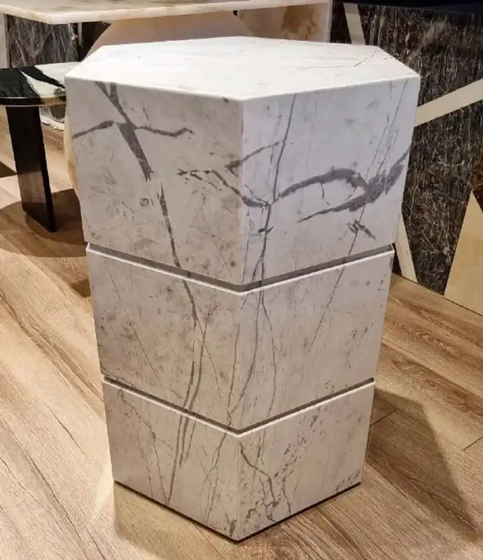Markenprodukt Casa Padrino Tavolino di Lusso in Marmo Bianco 40 x 40 x A. 60 cm - Tavolino da Salotto Esagonale - Mobili in Marmo - Mobili di Lusso - Interni di Lusso