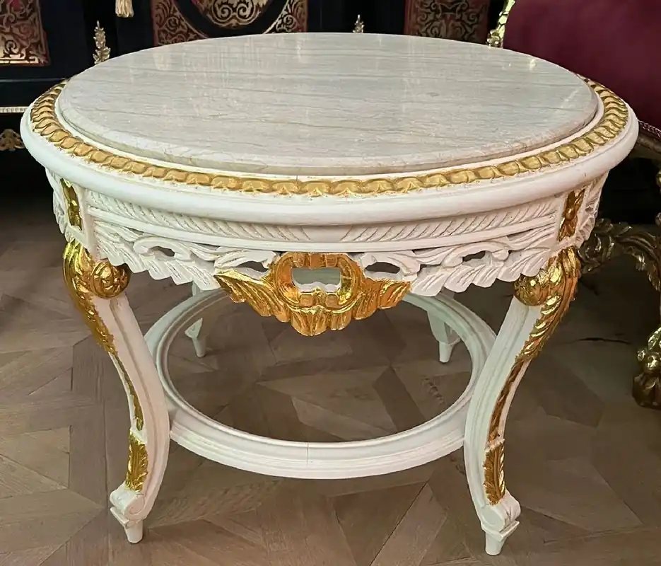 Top-Preis Casa Padrino tavolo da soggiorno barocco con piano in marmo bianco / oro / crema - Tavolino da caffè rotondo in legno massello stile barocco - Mobili da soggiorno stile barocco - Mobili barocchi