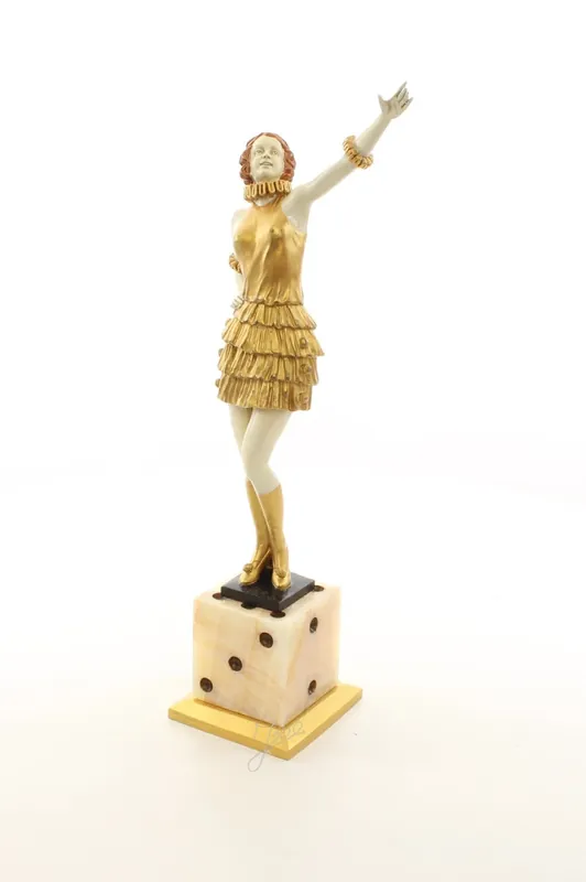 Top-Angebot Escultura de bronce Lady in Gold on Cube - Decoración de lujo de Casa Padrino
