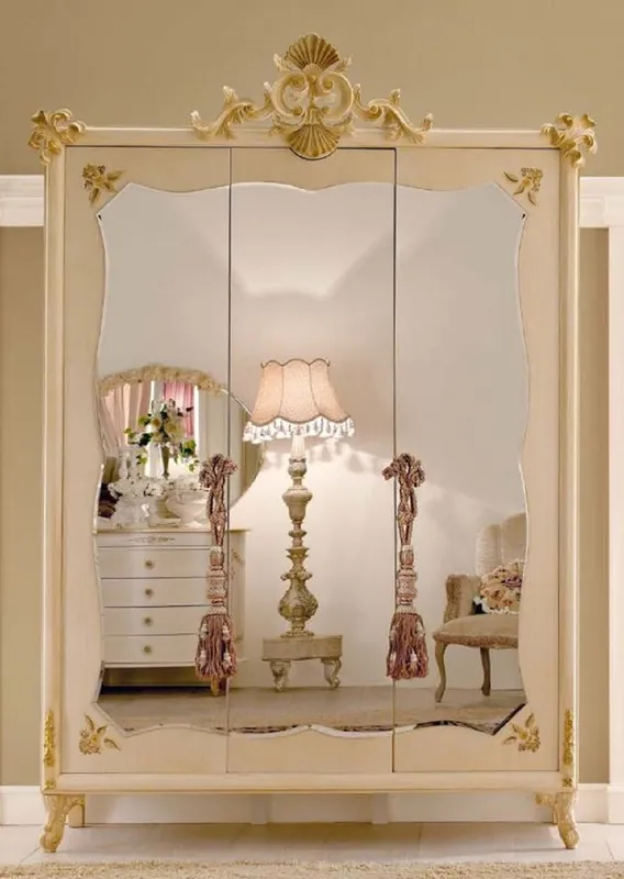 Neue Kollektion Casa Padrino armario de dormitorio barroco de lujo crema / oro - Armario hecho a mano con 3 puertas espejadas - Muebles de dormitorio barrocos - Calidad de Lujo - Hecho en Italia