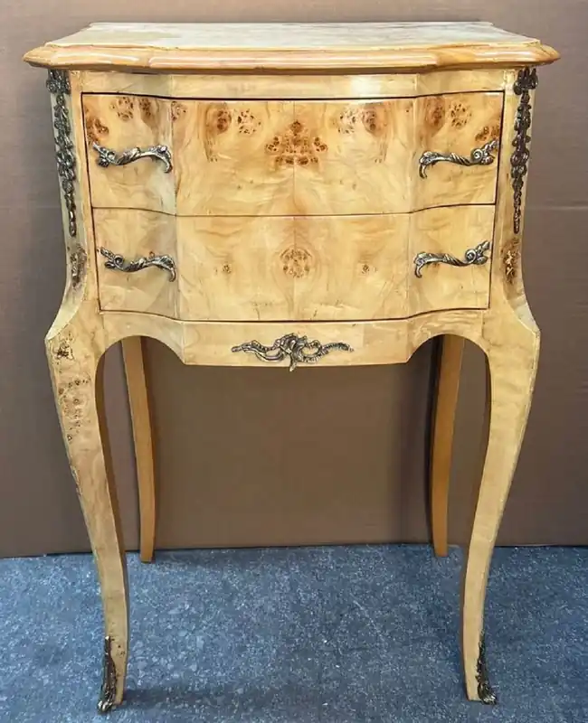 Casa Padrino cómoda barroco arce ojo de pájaro - Mesita de noche hecha a mano barroco - Mesita de noche de estilo antiguo - Mesa auxiliar con 2 cajones - Muebles barrocos hechos a mano Schnäppchen