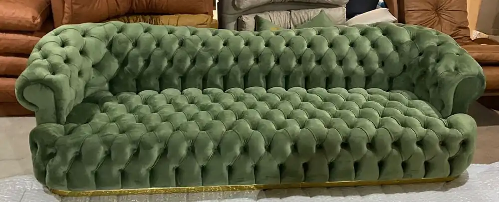 Must-Have Casa Padrino sofá Chesterfield de lujo verde / oro 270 x 85 x A. 85 cm - Sofá de salón - Muebles de salón - Muebles Chesterfield - Muebles de lujo - Interior de salón