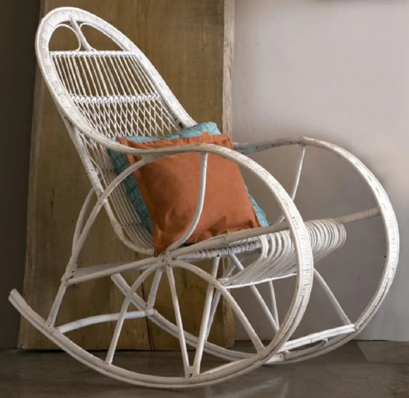 Casa Padrino mecedora de lujo blanco 53 x 120 x A. 115 cm - Mecedora de ratán hecha a mano con reposabrazos - Muebles de salón - Muebles de jardín - Muebles de ratán - Muebles de lujo Billig