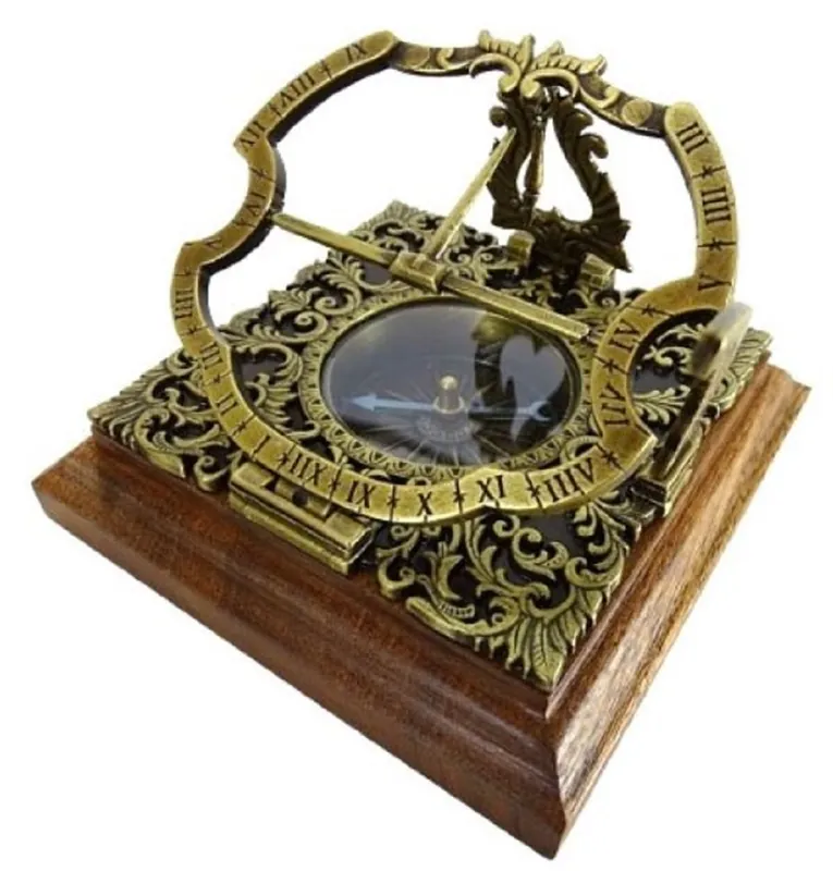 Angebot Casa Padrino reloj de sol de estilo antiguo de lujo oro / marrón 10 x 10 x A. 10 cm - Reloj de sol de mesa de latón con base de madera - Accesorios decorativos de estilo antiguo de lujo
