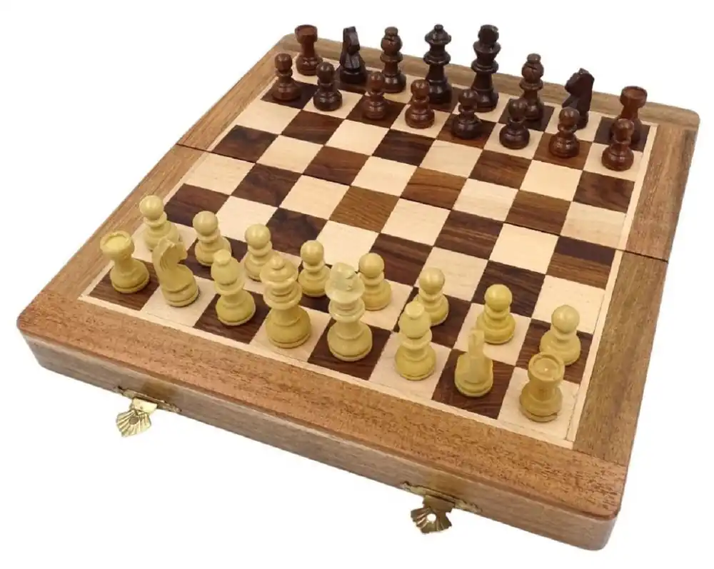 Casa Padrino conjunto de ajedrez de lujo marrón / beige 30 x 30 cm - Ajedrez de madera plegable - Tablero de ajedrez de madera con piezas de ajedrez de madera - Accesorios de lujo Sichere Zahlung