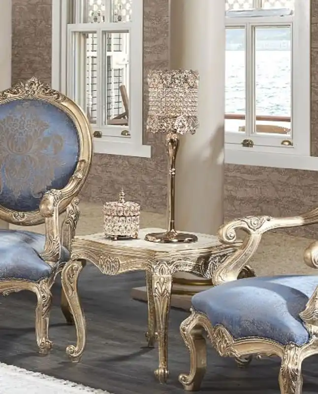 Casa Padrino mesa auxiliar barroco de lujo blanco / oro antiguo 61 x 61 x A. 54 cm - Magnífica mesa de madera maciza de estilo barroco - Muebles de salón barrocos Angebot
