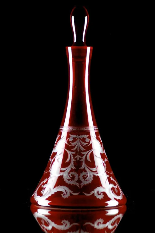 Nur Für Kurze Zeit Casa Padrino jarra de vino de lujo rojo / plata Ø 17 x A. 36 cm - Jarra de vidrio soplada y grabada a mano - Accesorios para Hoteles y Restaurantes - Calidad de Lujo