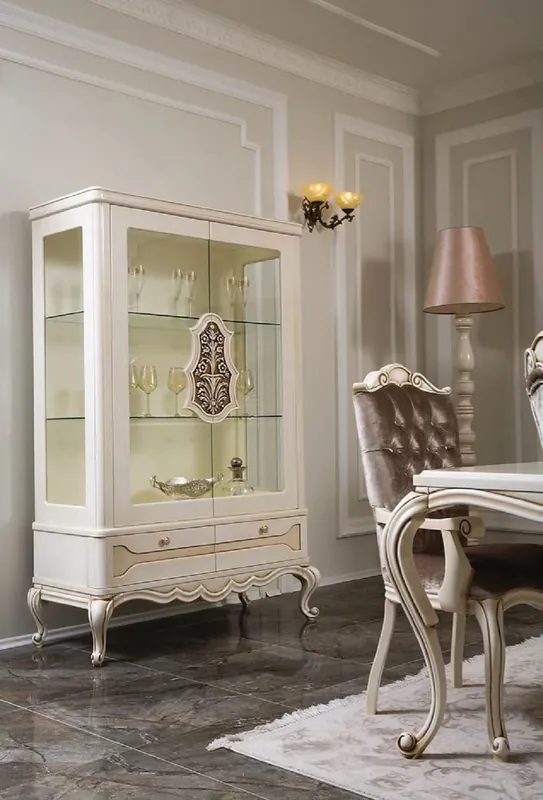 Casa Padrino vitrina barroco de lujo blanco / beige / marrón 118 x 49 x A. 186 cm - Vitrina de madera maciza con 2 puertas de vidrio y 2 cajones - Muebles de estilo barroco Preiswert