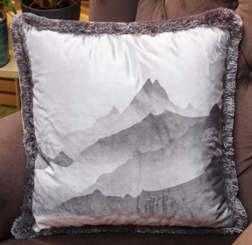 Heißes Angebot Casa Padrino almohada decorativa de lujo montañas con lago gris 45 x 45 cm - Almohada de terciopelo estampada con flecos - Accesorios de decoración de salón