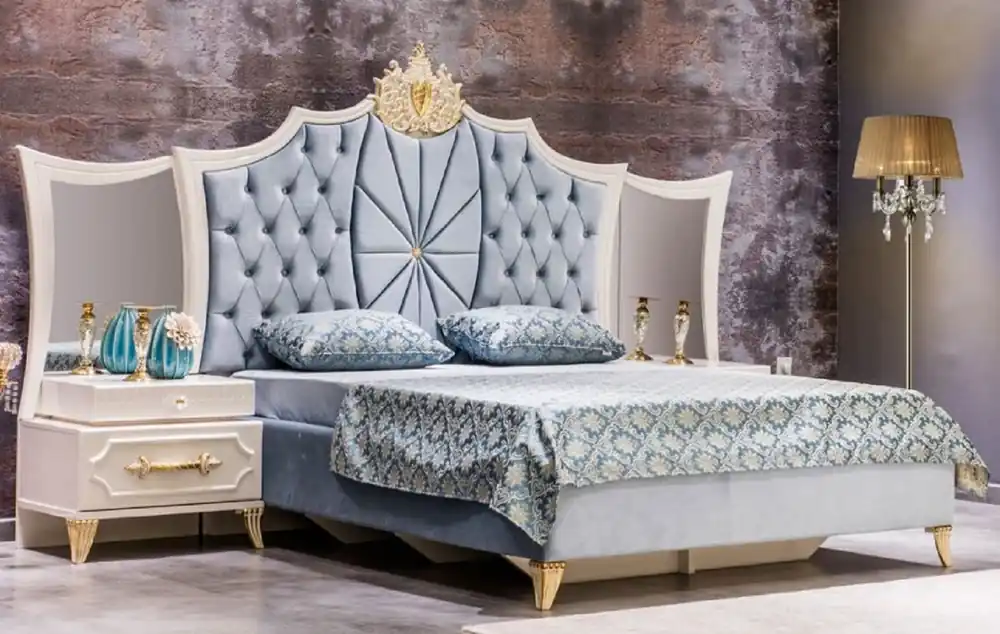 Solange Der Vorrat Reicht Casa Padrino conjunto de dormitorio barroco de lujo azul / blanco / oro - 1 Cama Doble con Cabecero y 2 Mesitas de Noche con Espejo - Muebles de dormitorio barrocos - Noble y Magnífico