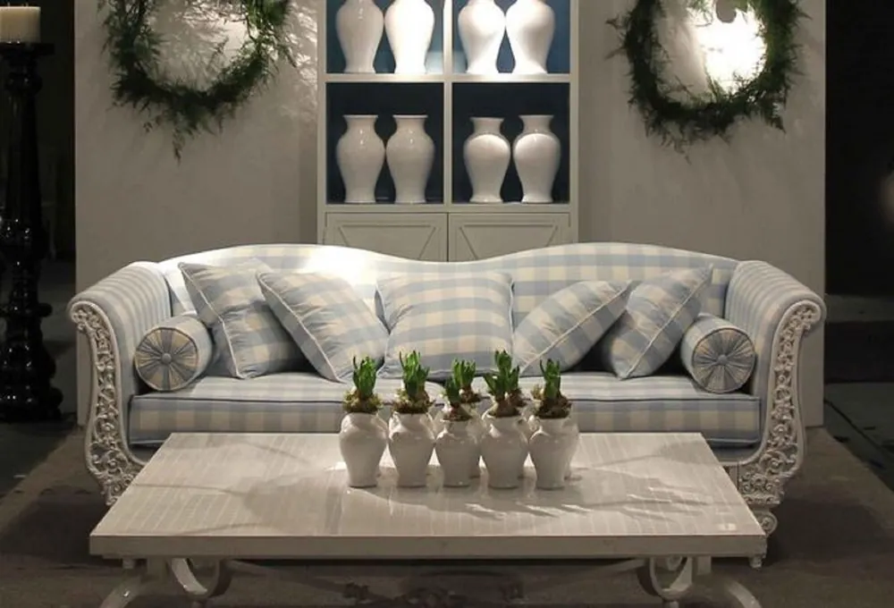 Direktkauf Casa Padrino sofá barroco de lujo blanco / azul claro 220 x 100 x A. 80 cm - Sofá de hierro forjado forjado a mano con cojines - Sofá de Salón - Sofá de Jardín - Sofá de Patio - Muebles Barrocos