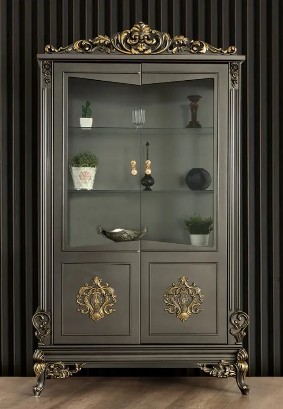 Begrenztes Angebot Casa Padrino vitrina de salón barroco de lujo gris / oro 130 x 55 x A. 210 cm - Magnífica vitrina barroco con 2 puertas de vidrio - Muebles Barrocos Nobles