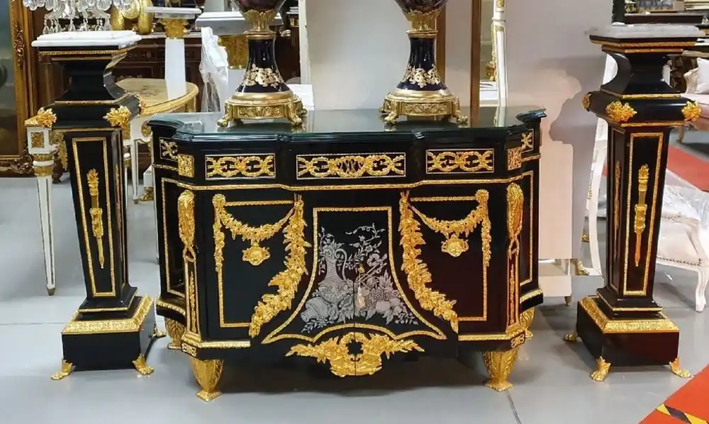 Jetzt Kaufen Casa Padrino conjunto de muebles barrocos de lujo negro / oro - 1 Cómoda Barroco y 2 Columnas Barrocos - Magníficos muebles barrocos