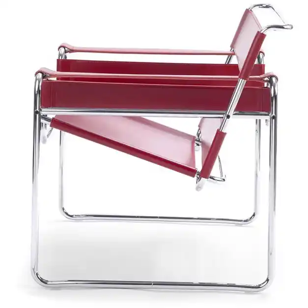 Must-Have Wassily von knoll international