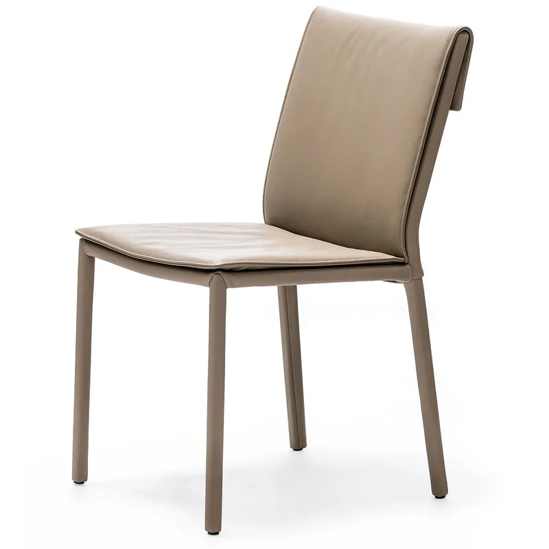 Isabel von Cattelan Italia Aktuell